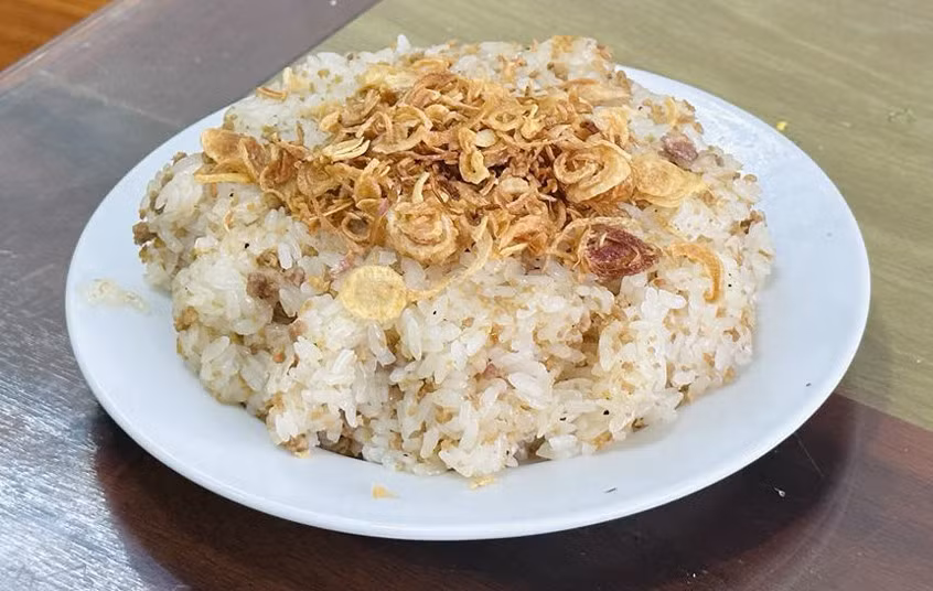 Xôi có nhiều loại phong phú, là món ăn truyền thống của người Việt. Ảnh: Ban Mai