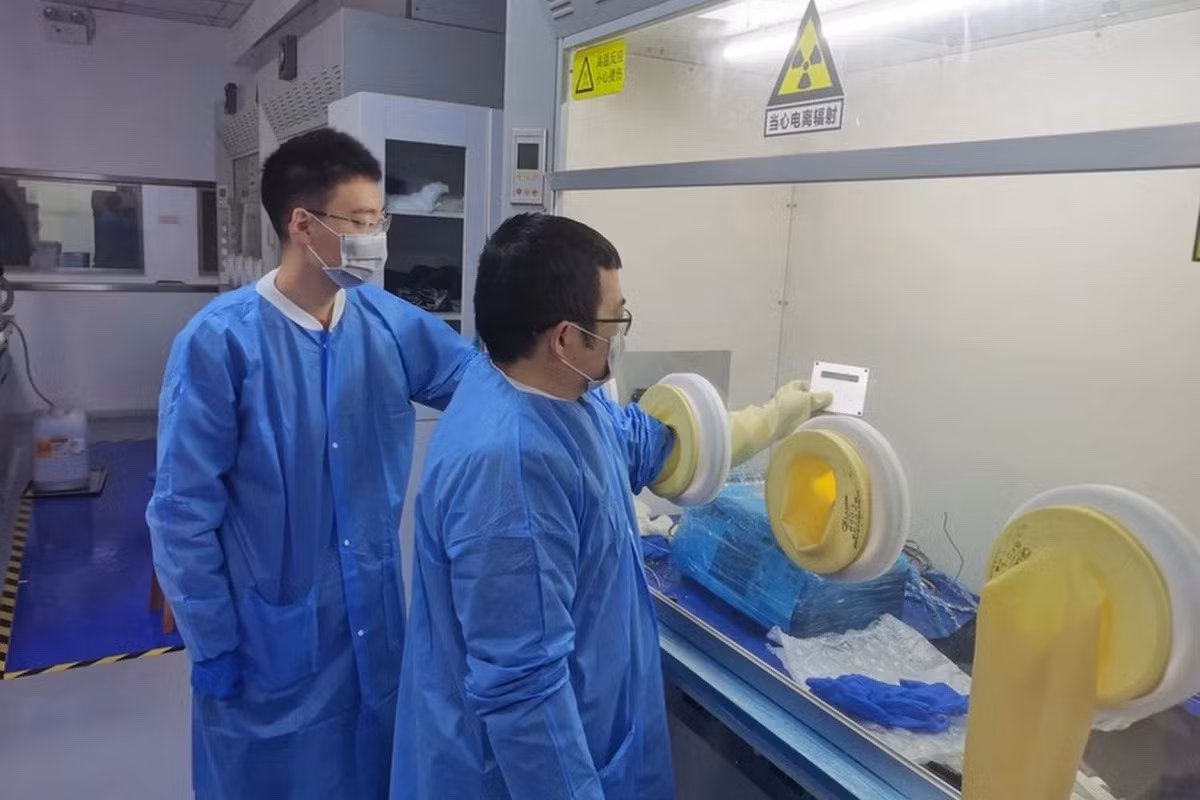 Pin hạt nhân được phát triển bởi nhóm khoa học tại Đại học Sư phạm Tây Bắc ở Lan Châu, tỉnh Cam Túc. Ảnh: Handout