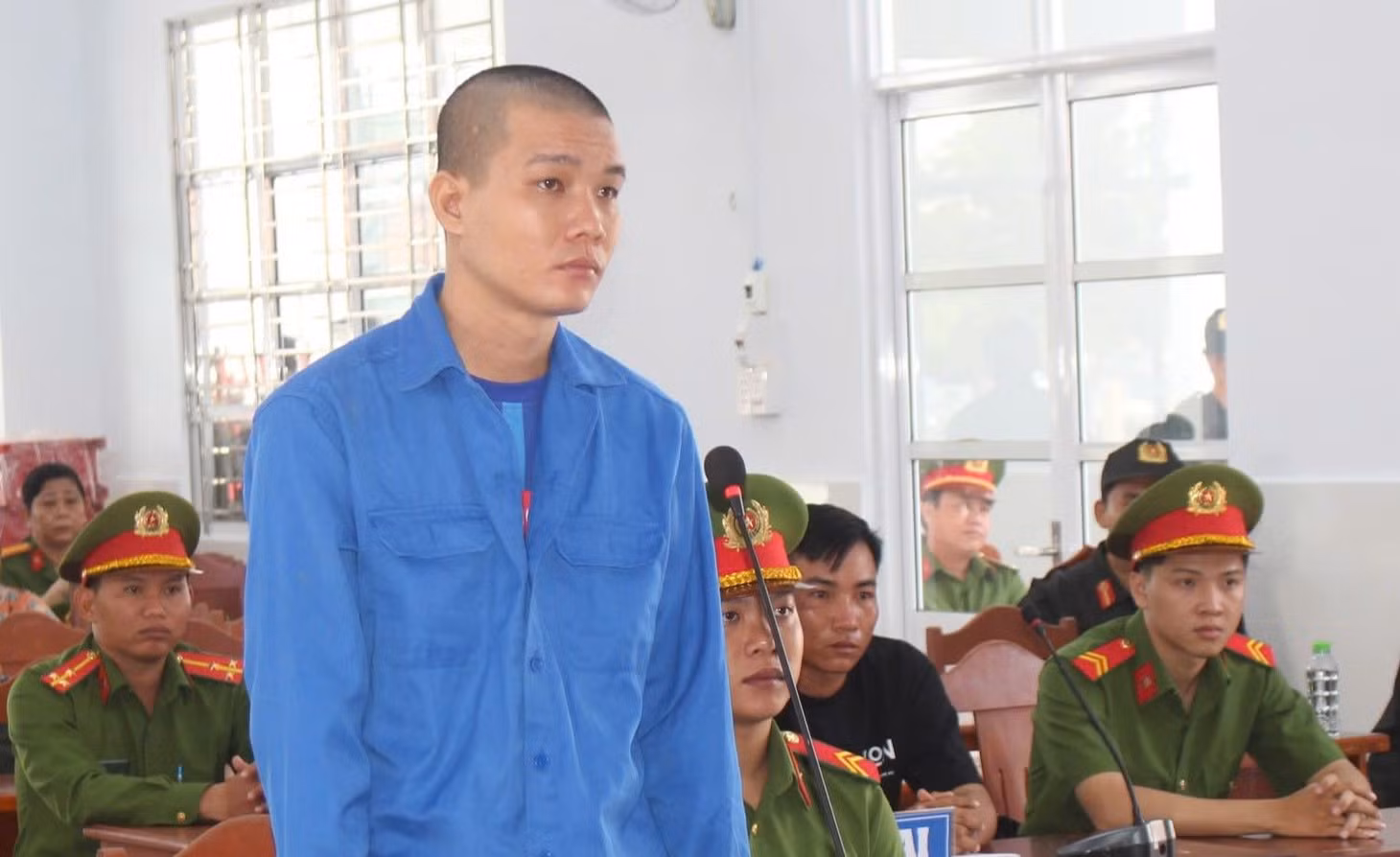 HĐXX tuyên án bị cáo Phạm Hà Đô 13 năm tù về tội giết người. Ảnh: Phương Anh