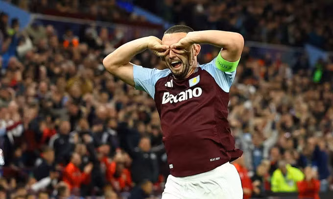 Tiền vệ John McGinn mừng bàn cho Aston Villa trong trận thắng Bologna trên sân Villa Park, thành phố Birmingham, Anh tối 22/10/2024. Ảnh: Reuters