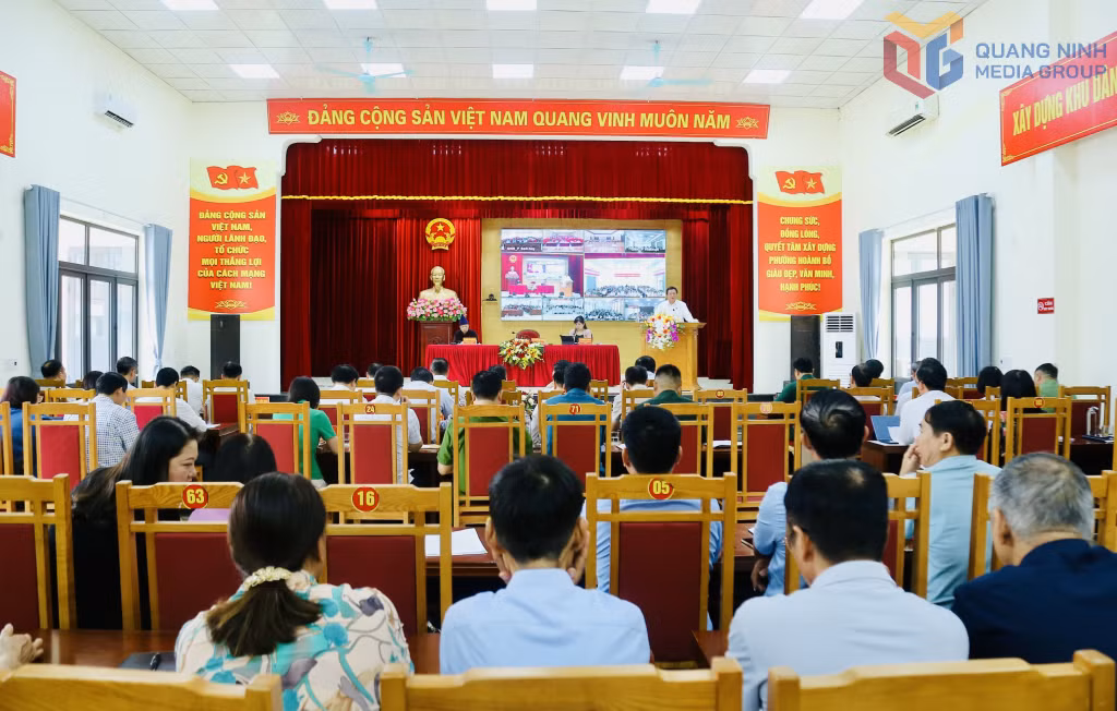 ĐBQH tỉnh Quảng Ninh tiếp xúc cử tri trước Kỳ họp thứ 10, Quốc hội khóa XV.