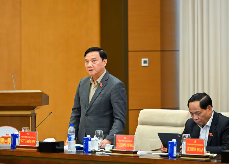 Phó Chủ tịch Quốc hội Nguyễn Khắc Định phát biểu tại hội nghị. (Ảnh: DUY LINH)