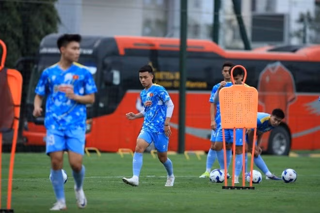 U23 Việt Nam gặp U23 Thái Lan tại giải CFA Team China 2026. Ảnh: Minh Dân