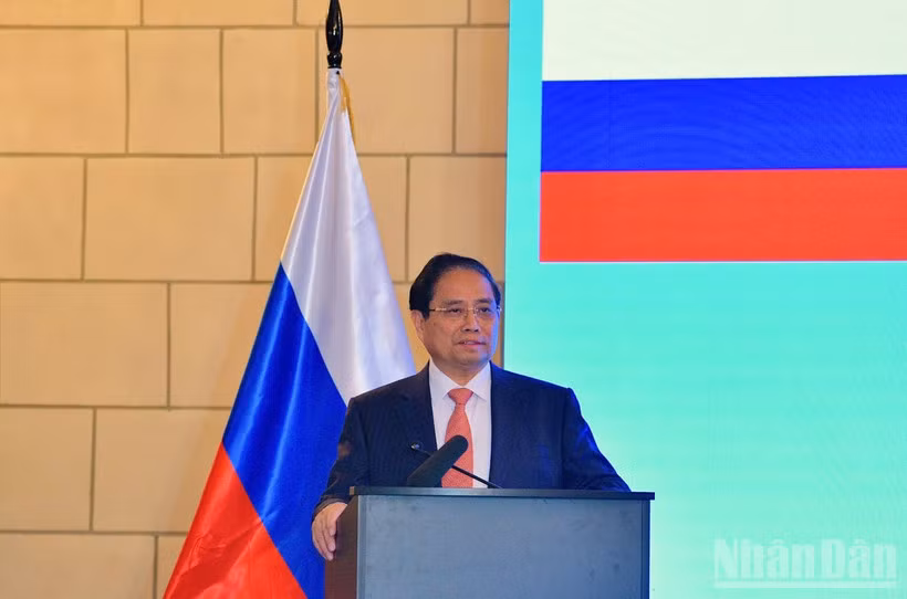 Thủ tướng Chính phủ Phạm Minh Chính phát biểu ý kiến tại Diễn đàn Doanh nghiệp Việt Nam-Liên bang Nga. (Ảnh: THANH GIANG)