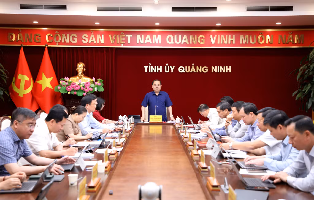 Hội nghị Ban Thường vụ Tỉnh ủy