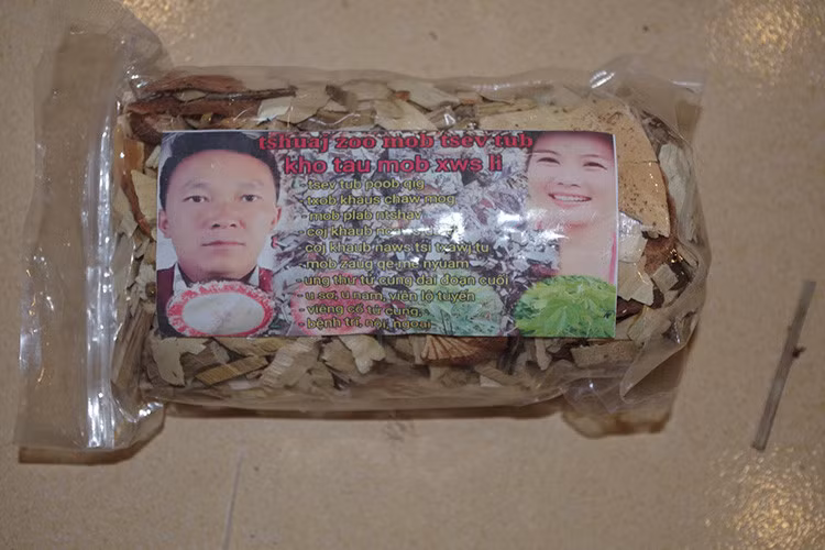 Số thuốc nam gia truyền chưa được cấp phép. Ảnh: An ninh Điện Biên