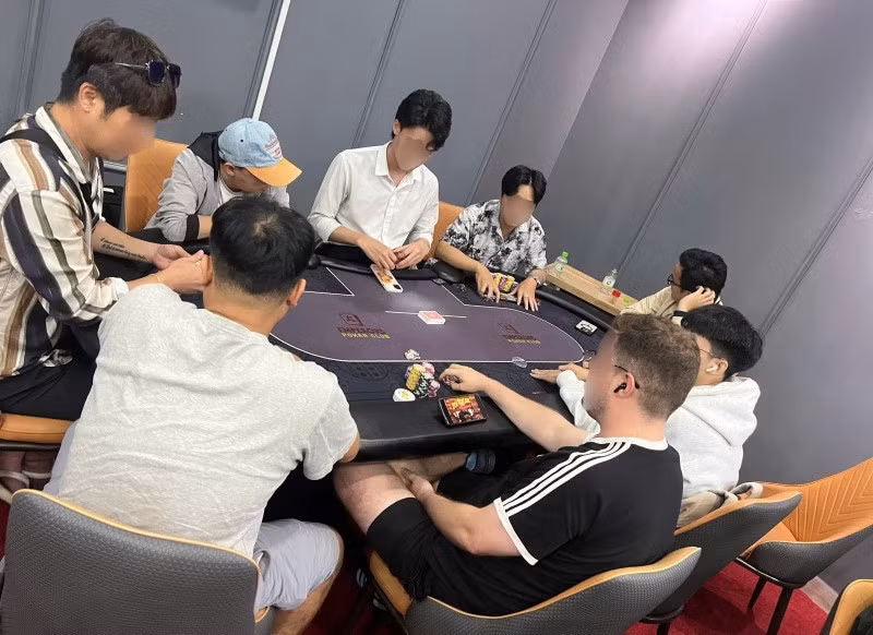 Vạch trần sòng bài núp bóng câu lạc bộ Poker tại khách sạn ở Đà Nẵng. Ảnh: CACC