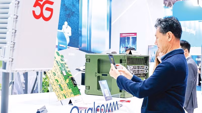 Thiết bị hạ tầng 5G Advanced do Viettel High Tech phát triển.