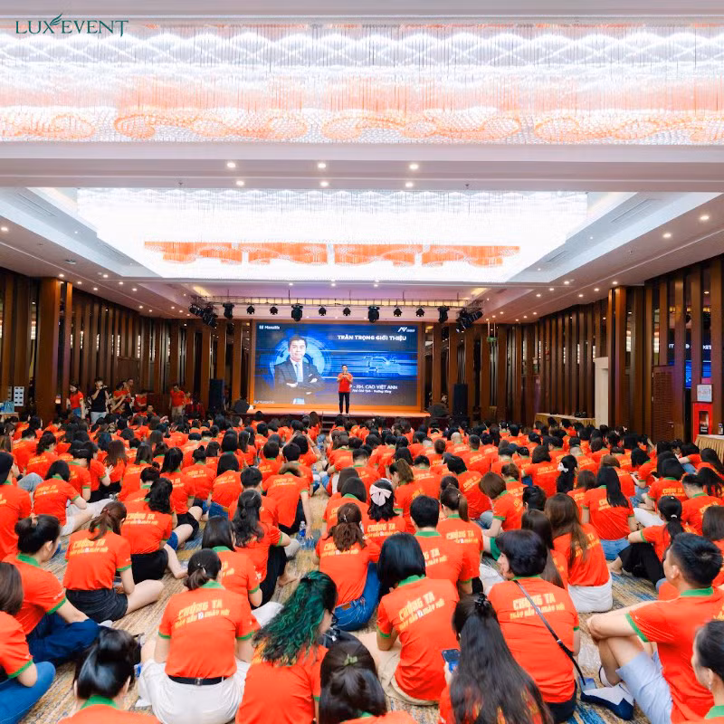 Tổ chức sự kiện &amp; tour chuyên sâu
