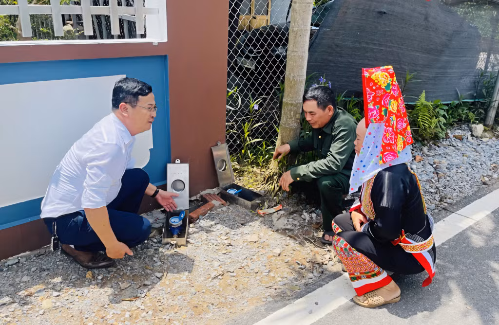 Nước sạch được cấp đến từng hộ gia đình ở xã Đường Hoa. (Ảnh: Đinh Hằng)