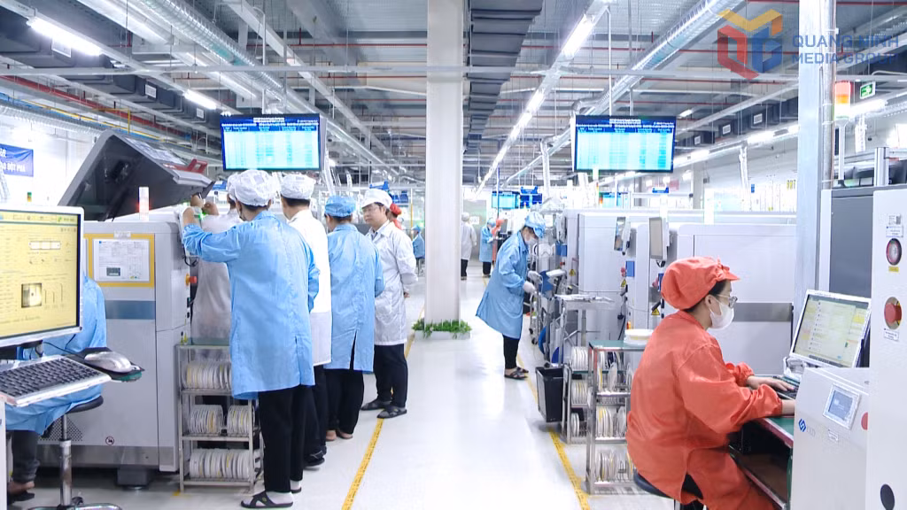 Năm 2026, với việc mở rộng giai đoạn 3 và đưa nhà máy đi vào hoạt động, Công ty TNHH Điện tử Tonly Việt Nam (KCN Đông Mai) có nhu cầu tuyển dụng thêm hơn 2.000 lao động.