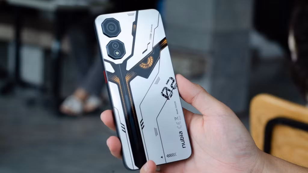 Cặp trigger cảm ứng hỗ trợ thao tác nhanh khi chơi game