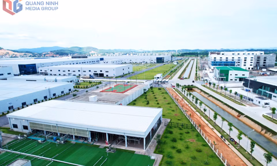 KCN Sông Khoai với hạ tầng đầu tư đồng bộ, hiện đại, đã thu hút được nhiều nhà đầu tư thứ cấp là một trong những minh chứng rõ nét cho hiệu quả của công tác cải cách hành chính, cải thiện môi trường đầu tư kinh doanh của Quảng Ninh.