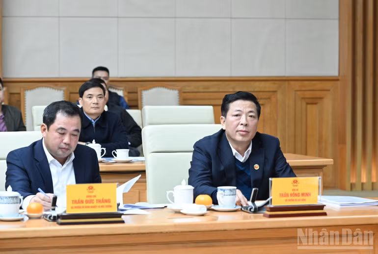 Lãnh đạo các bộ, ngành tham dự phiên họp. (Ảnh: Trần Hải)