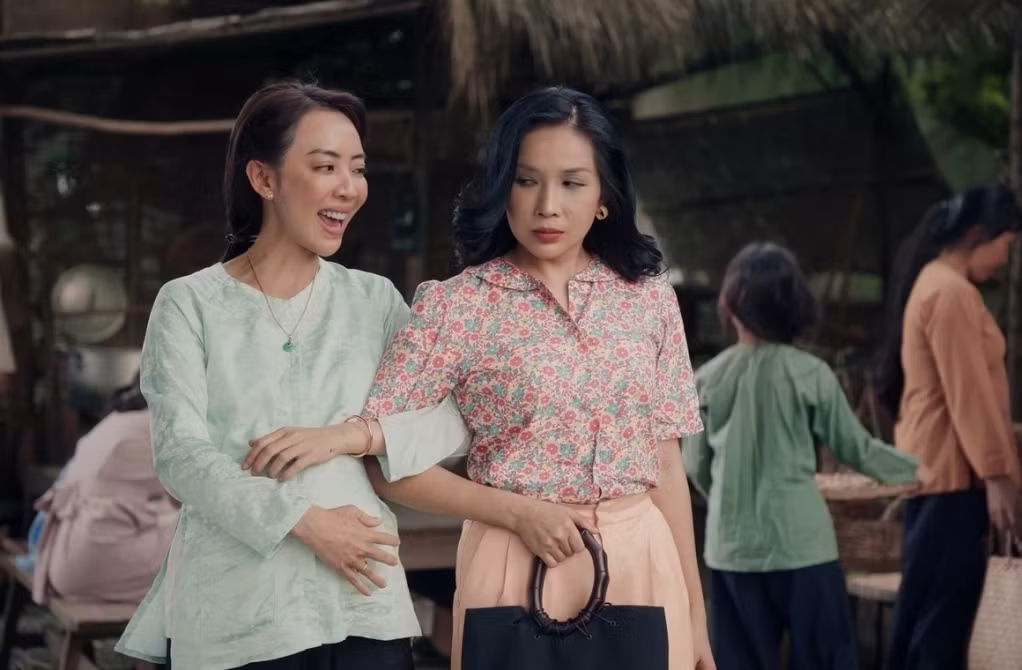 Thu Trang nguy cơ vấp ngã trong dự án thứ 2 đảm nhiệm vai trò đạo diễn.