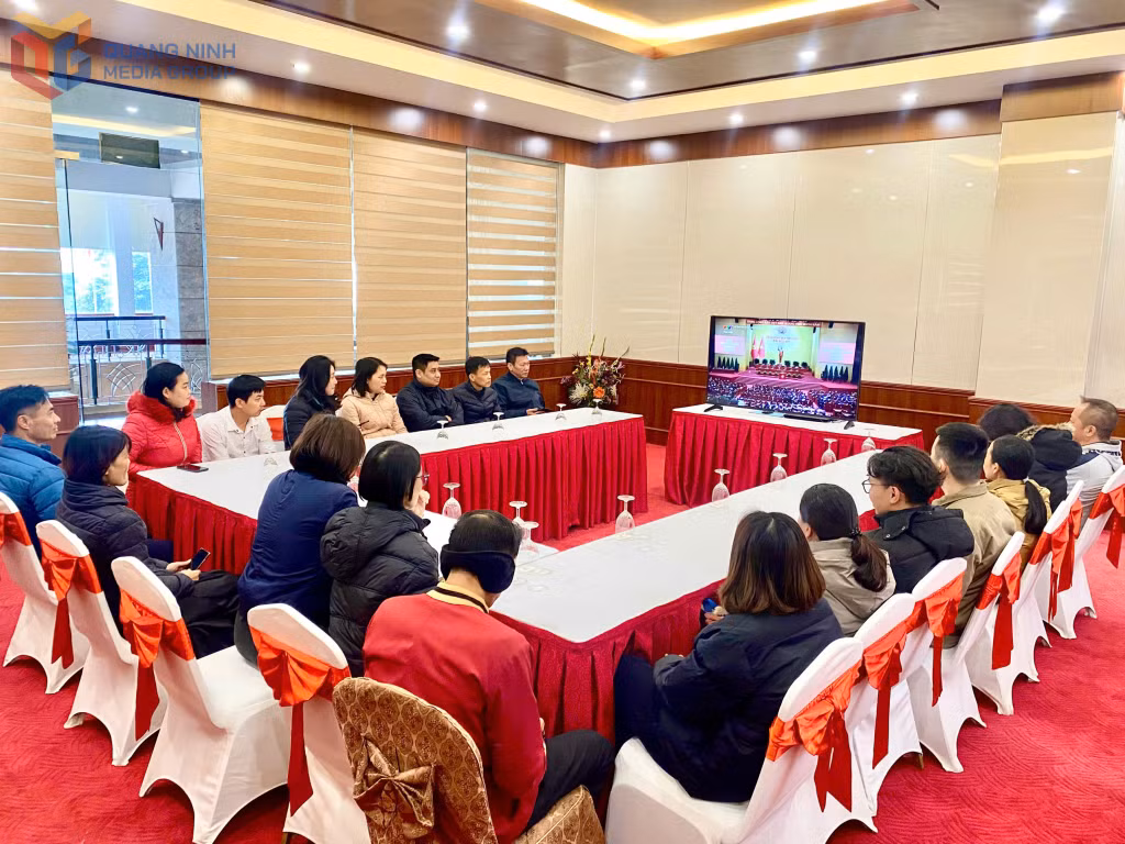 Công ty TNHH 1 thành viên Khách sạn Công đoàn Hạ Long ạ