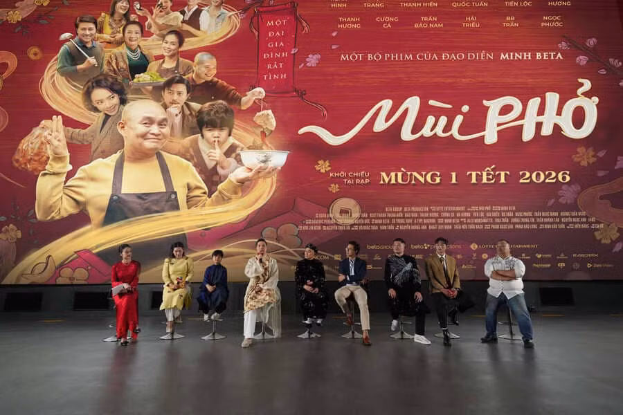 Êkip phim chia sẻ nhiều điều thú vị đến khán giả Hà Nội. Ảnh: Nhà sản xuất