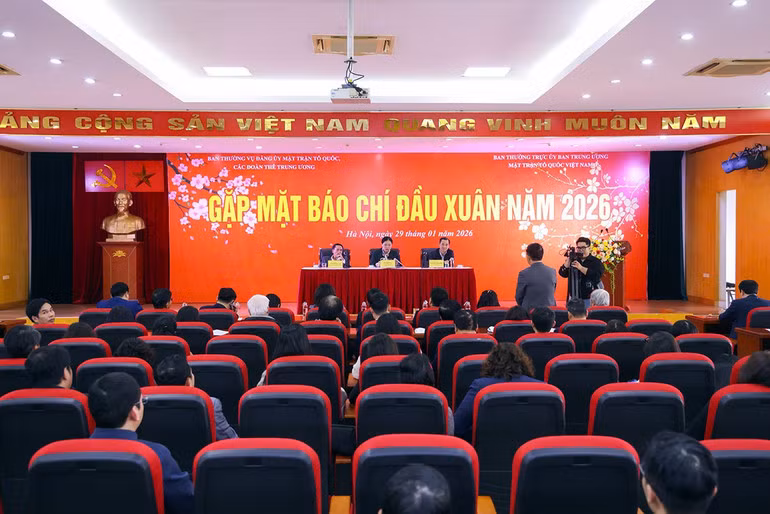 Toàn cảnh chương trình gặp mặt.
