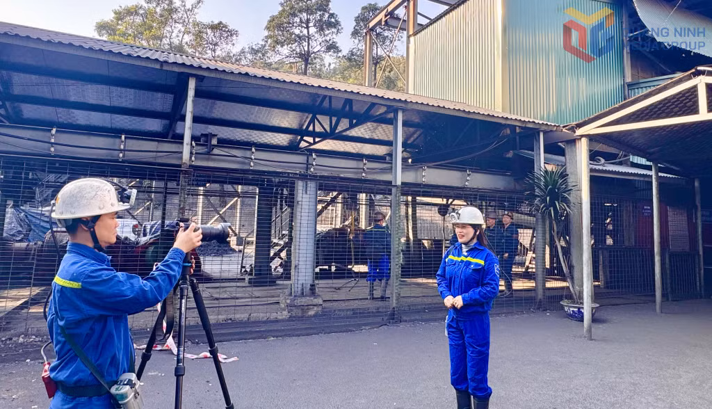Bộ phận truyền thông của Công ty CP Than Vàng Danh sản xuất các video clip tuyên truyền, phổ biến nội bộ.