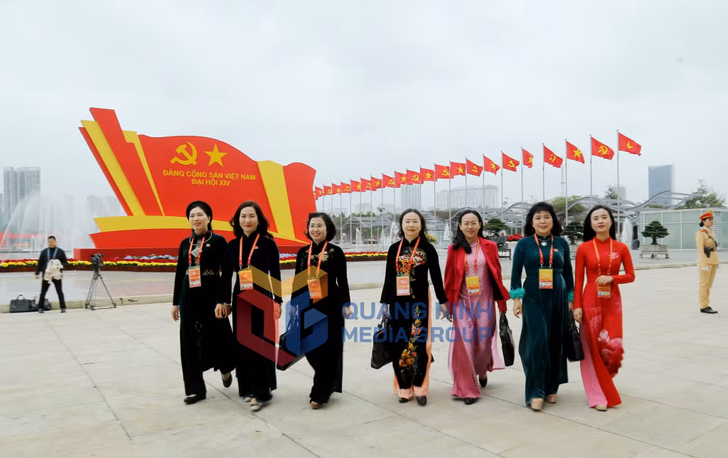 Đoàn đại biểu Đảng bộ tỉnh Quảng Ninh đến dự ngày làm việc thứ tư của Đại hội (1-2026). Ảnh: Thu Chung