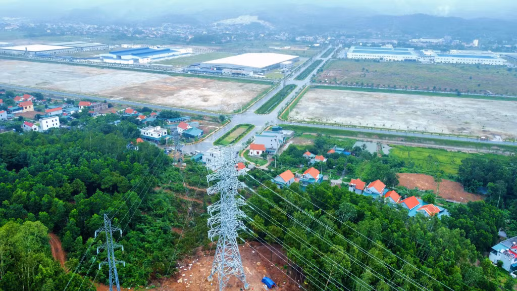 Việc đưa công trình vào sử dụng sẽ đáp ứng nhu cầu cung cấp điện cho các khu đô thị, khu công nghiệp của TX Quảng Yên và các phụ tải trong khu vực.