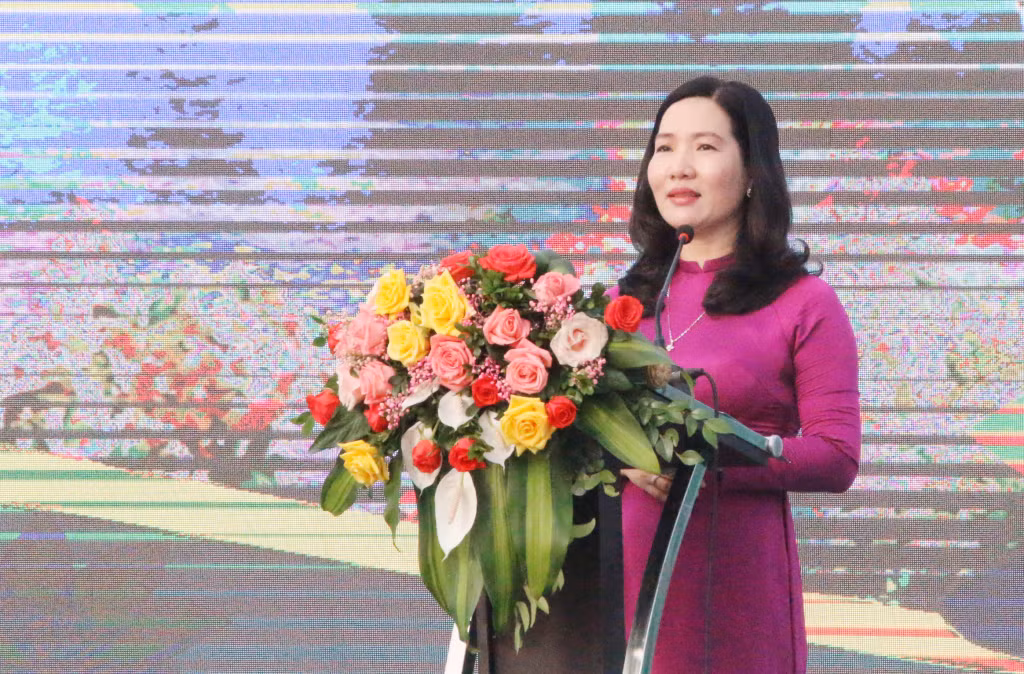 Đồng chí Nguyễn Thị Hạnh, Phó Chủ tịch UBND tỉnh, phát biểu tại chương trình.