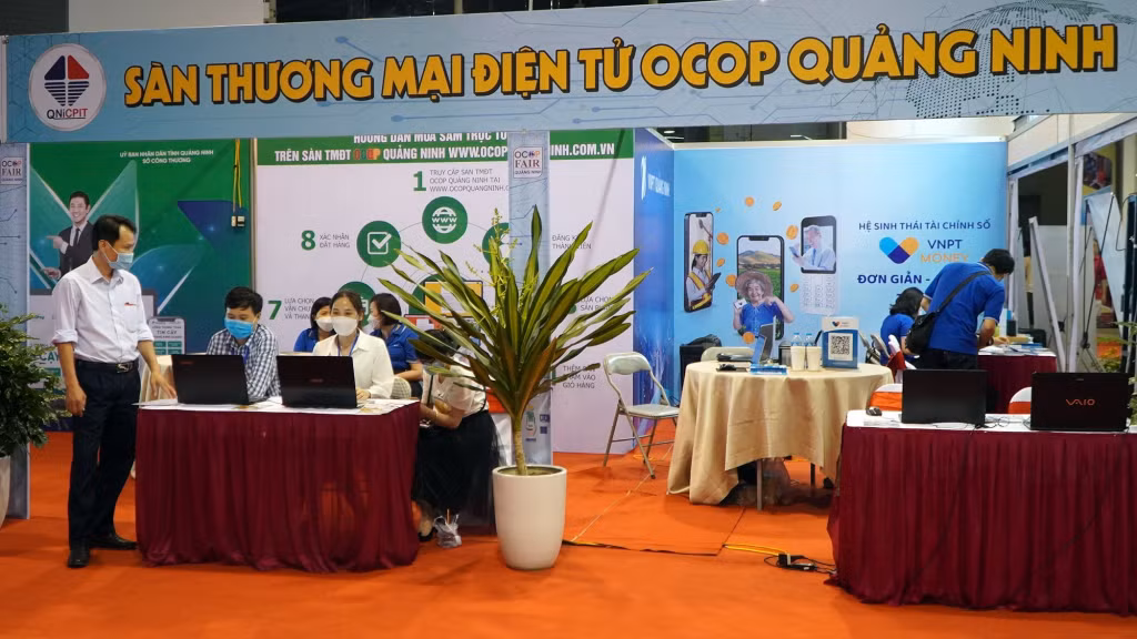 Sàn thương mại điện tử OCOP Quảng Ninh tại Hội chợ OCOP Quảng Ninh - Hè 2022.