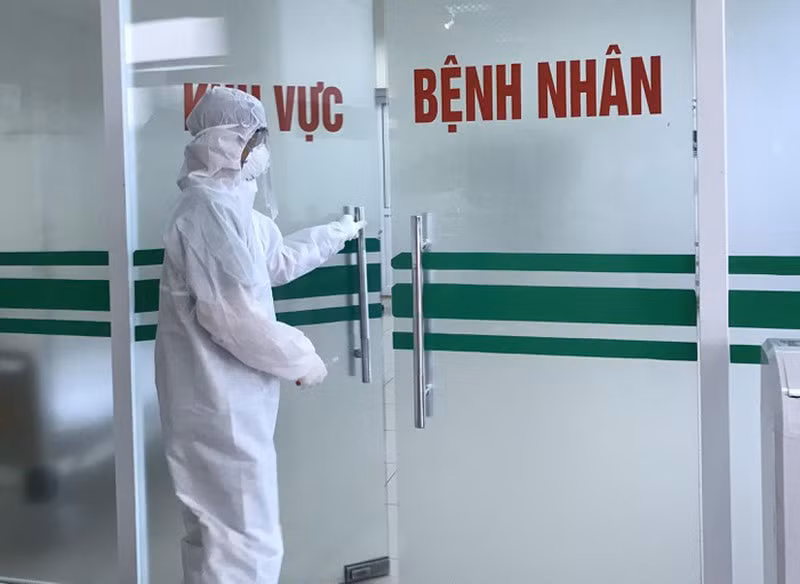 Bộ Y tế cho biết đến nay hơn 2,1 triệu ca COVID-19 ở nước ta đã khỏi bệnh, số F0 nặng giảm mạnh chỉ còn hơn 2.200 ca đang điều trị