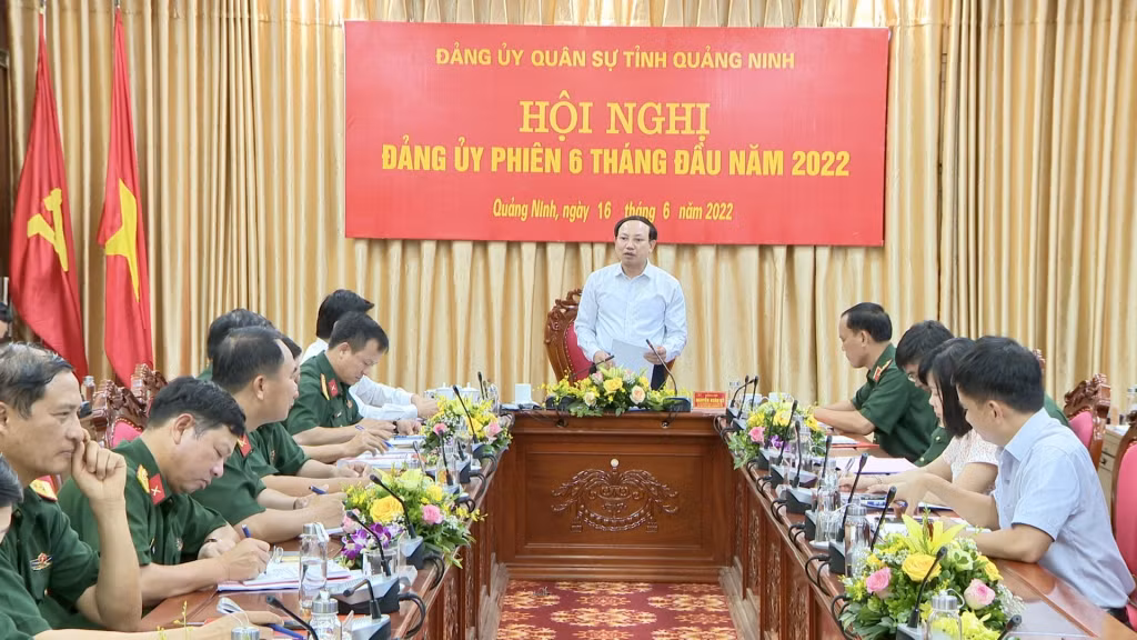 Đồng chí Nguyễn Xuân Ký, Ủy viên Trung ương Đảng, Bí thư Tỉnh ủy, Chủ tịch HĐND tỉnh, Bí thư Đảng ủy Quân sự tỉnh kết luận hội nghị.