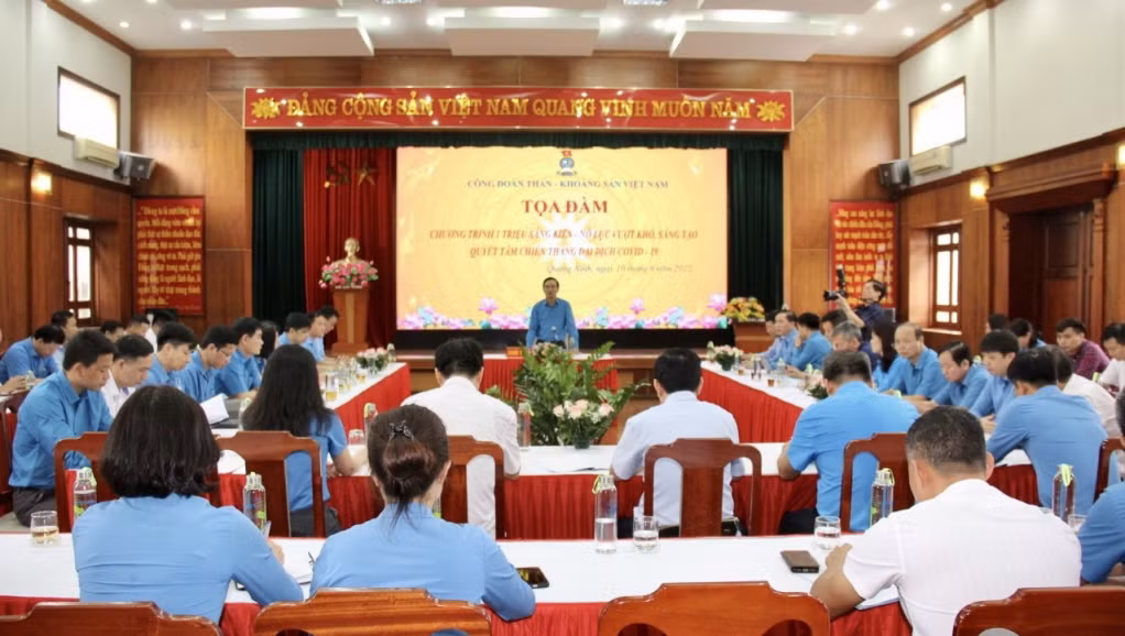 Quang cảnh buổi Tọa đàm.
