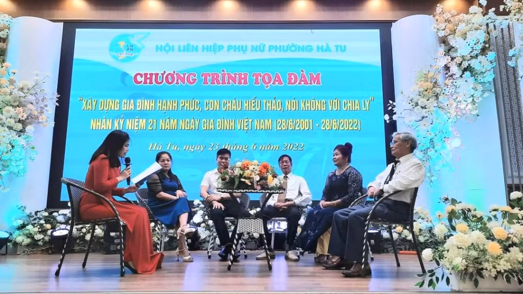 Hội LHPN phường Hà Tu (TP Hạ Long) tổ chức tọa đàm