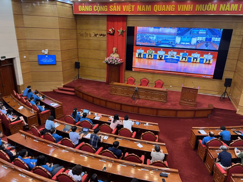 Tại Chương trình Thủ tướng đối thoại với công nhân ngày 12/6, công nhân lao động đã kiến nghị với Chính phủ cần rà soát, sớm sửa đổi pháp luật về BHXH.