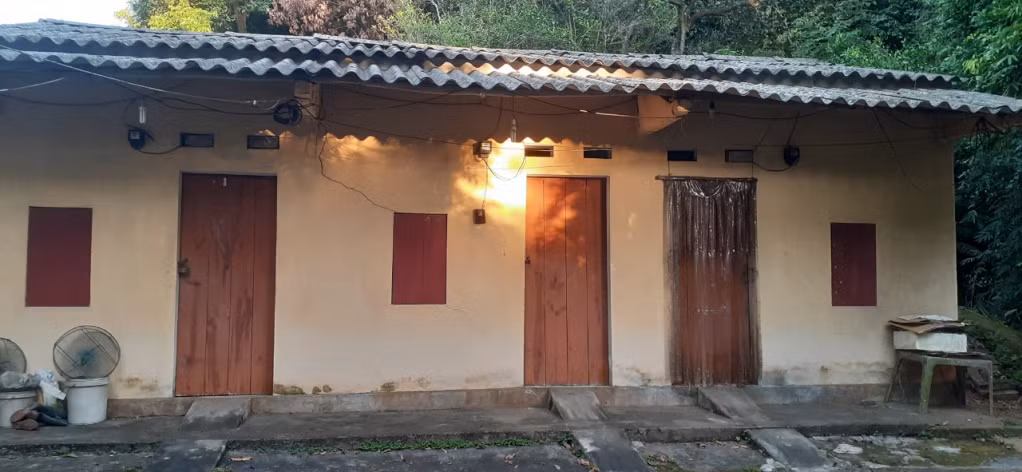 Khu nhà trọ của anh Nguyễn Văn Sáu, Công ty TNHH Vinanewtarp Việt Nam tại tổ 4, khu 10, phường Bãi Cháy, TP Hạ Long.
