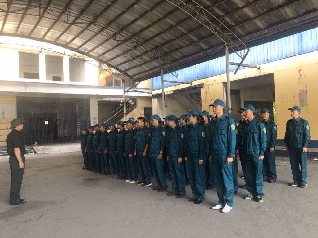 Lực lượng tự vệ Công ty Kho vận và cảng Cẩm Phả thường xuyên được kiện toàn, bổ sung đảm bảo đủ số lượng, chất lượng.