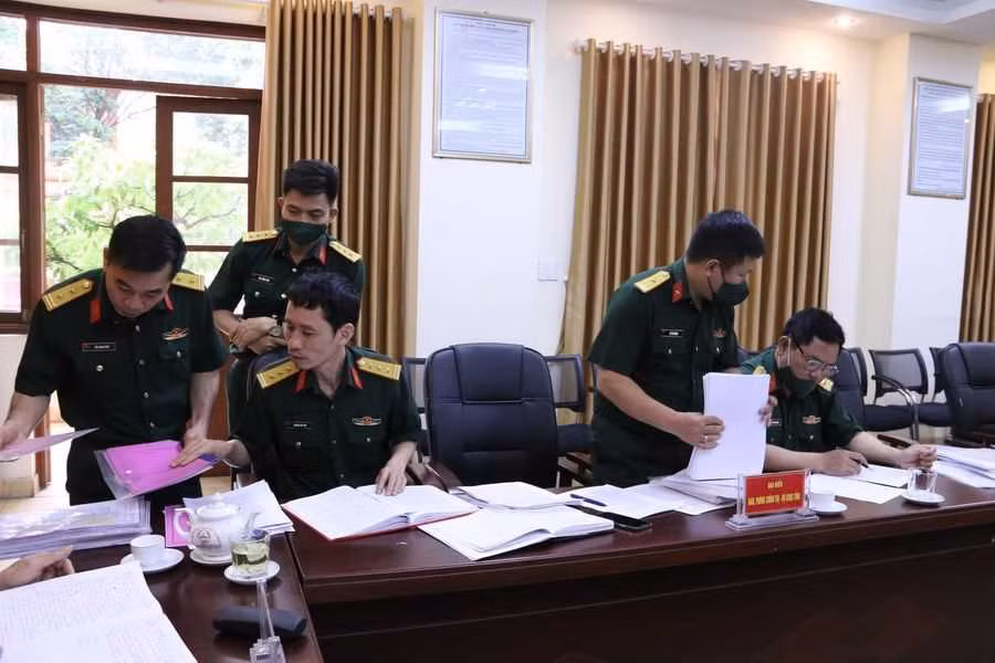 Bộ CHQS tỉnh Quảng Ninh kiểm tra toàn diện CTĐ,CTCT tại Ban CHQS TP Uông Bí.