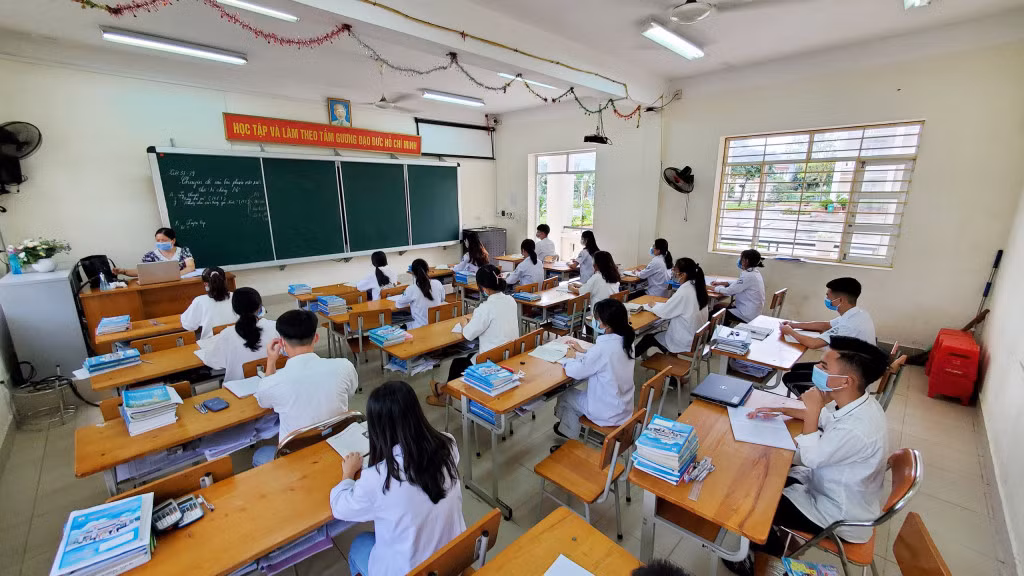 Học sinh Trường PTDTNT THCS-THPT Tiên Yên (huyện Tiên Yên) ôn luyện cho kỳ thi tốt nghiệp.