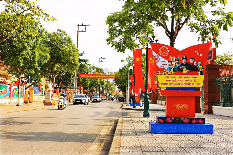 Đường phố TX Quảng Yên trước ngày bầu cử.Ảnh: Long Giang.