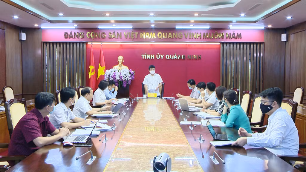 Quang cảnh buổi làm việc.