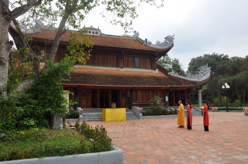 Thích Ca Phật điện...