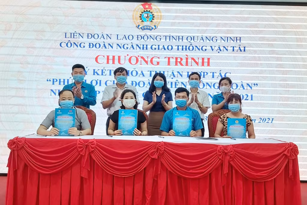 Công đoàn ngành GTVT ký kết chương trình Phúc lợi cho đoàn viên công đoàn với các doanh nghiệp.