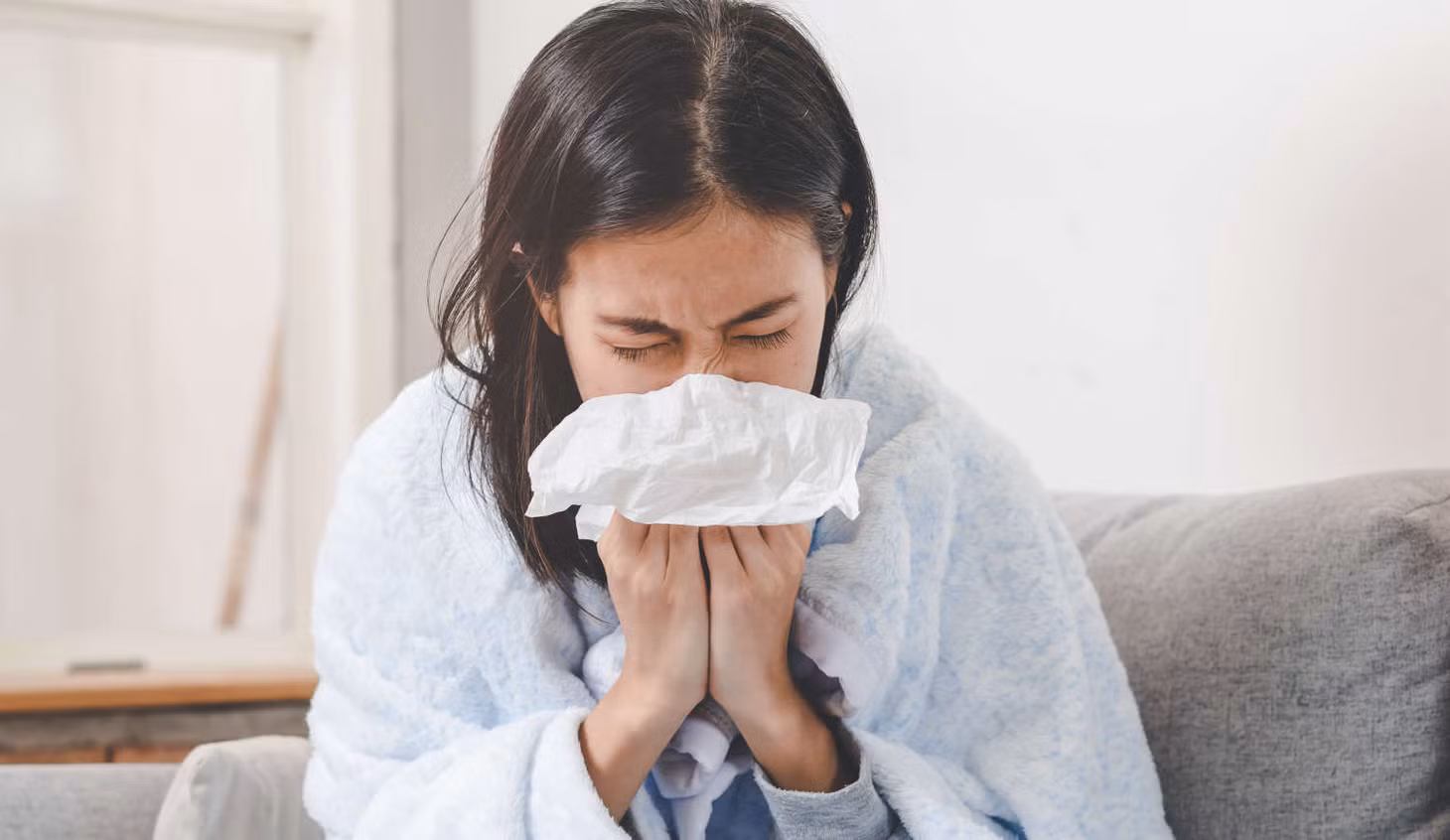 Thời tiết lạnh giá không giữ ấm dễ bị ốm, ảnh minh hoạ.