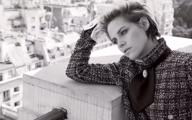 Kristen Stewart. (Ảnh: Harper's Bazaar)
