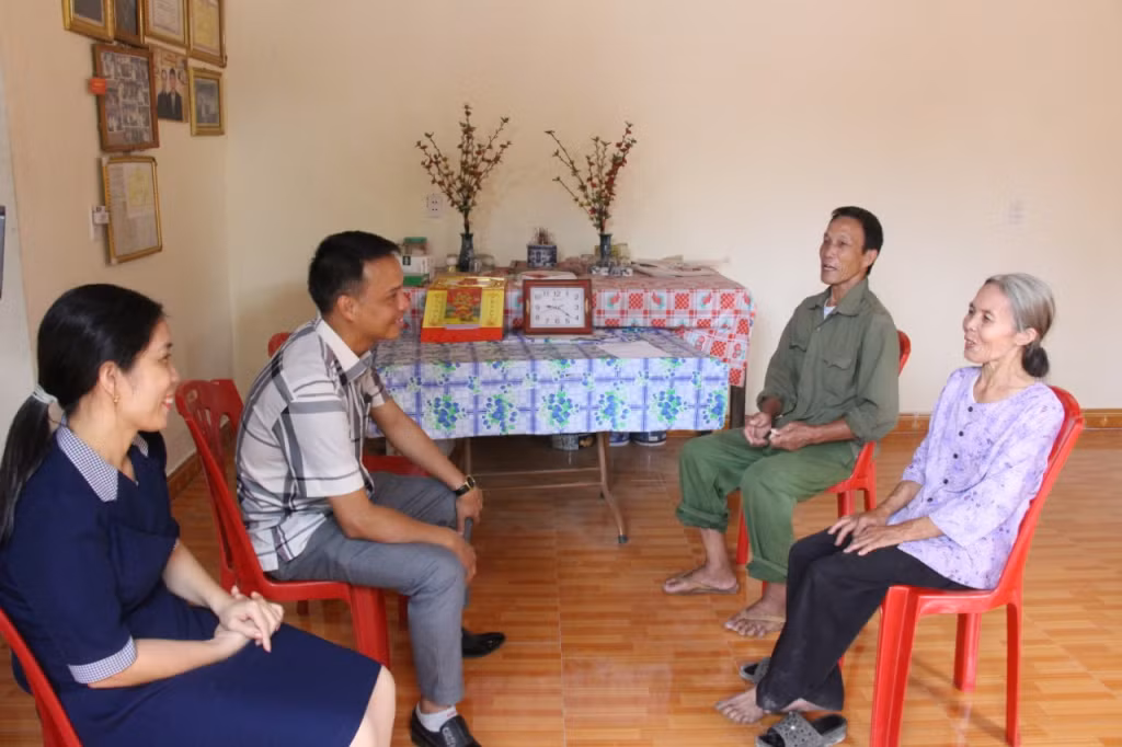 Gia đình ông Bùi Văn Út, bà Đinh Thị Thịnh ở thôn 4, xã Sông Khoai năm nay được đón tết trong ngôi nhà mới.