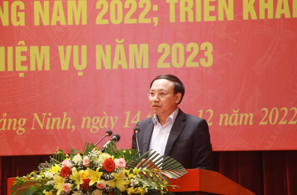 Đồng chí Nguyễn Xuân Ký, Ủy viên Trung ương Đảng, Bí thư Tỉnh ủy, Chủ tịch HĐND tỉnh, kết luận hội nghị.