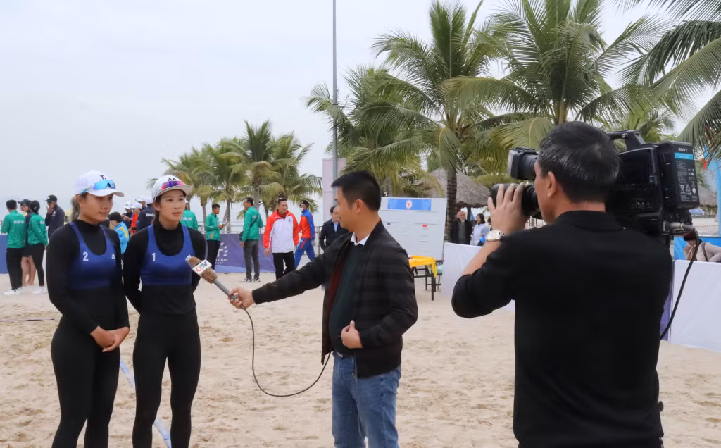 Những chia sẻ, cảm xúc của các VĐV ngay sau khi hoàn thành thi đấu được phóng viên Trung tâm Truyền thông tỉnh Quảng Ninh ghi lại đầy đủ, sinh động.