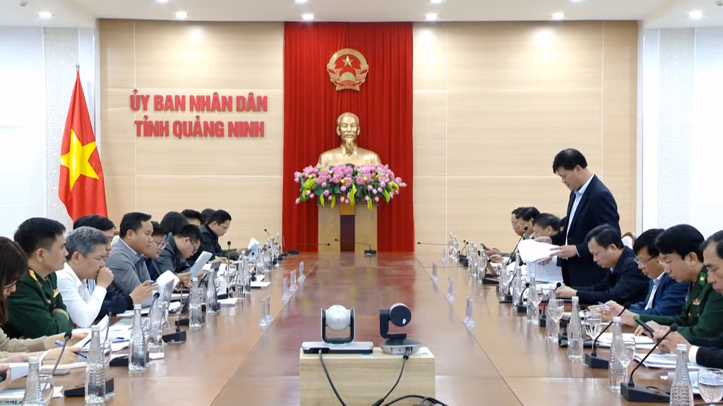 Quang cảnh buổi làm việc