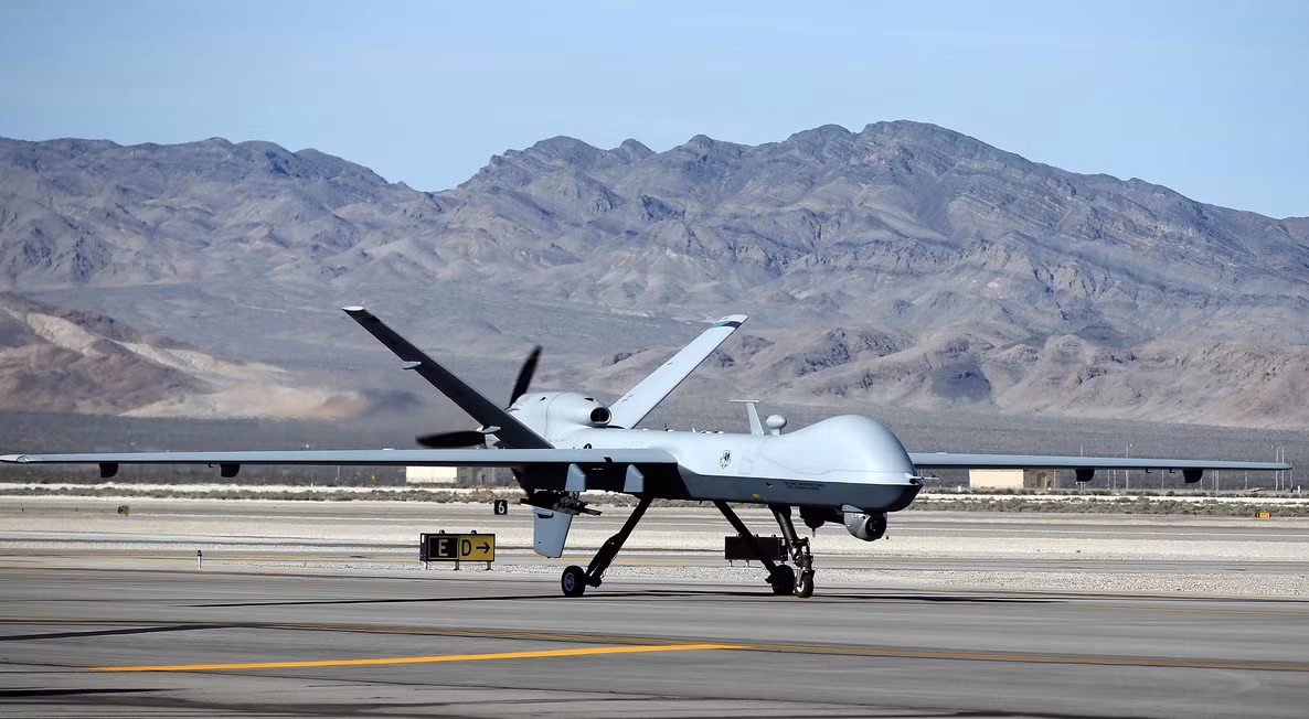 MQ-9 Reaper vốn được chế tạo để hỗ trợ các cuộc chiến tại Iraq và Afghanistan, nơi chúng không đối mặt rủi ro bị bắn hạ. Nhưng Ukraine là một chiến trường hoàn toàn khác. Ảnh: Getty Images