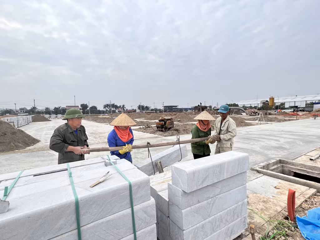 Thị xã đang đẩy nhanh tiến độ dự án Quảng trường trung tâm thị xã.