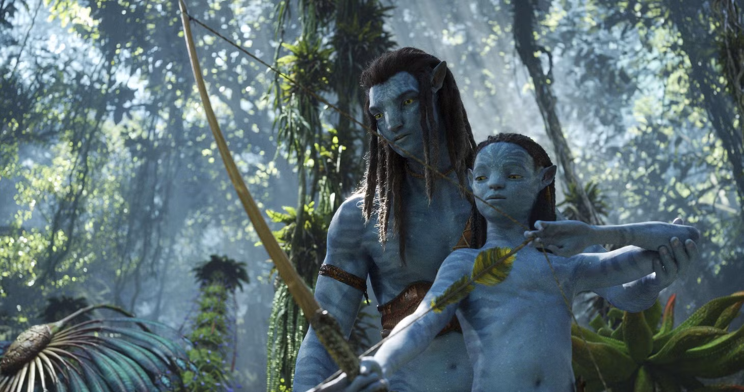 Trong phần hai, Jake Sully (Sam Worthington) đóng vai trò trụ cột, tìm cách bảo vệ cả gia đình.