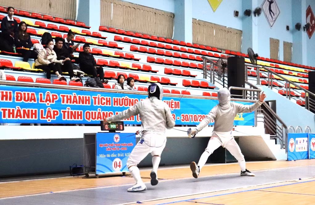Môn đấu kiếm mang 